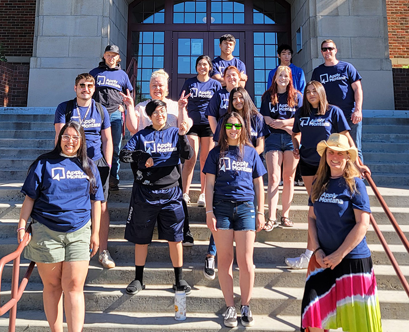 Students wearing Apply Montana t-shirts